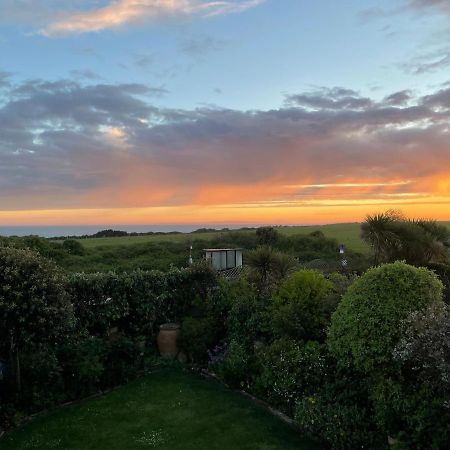 Cliff Top Garden Room Milford on Sea Extérieur photo