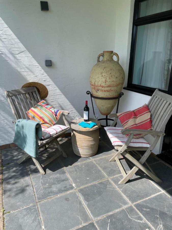 Cliff Top Garden Room Milford on Sea Extérieur photo