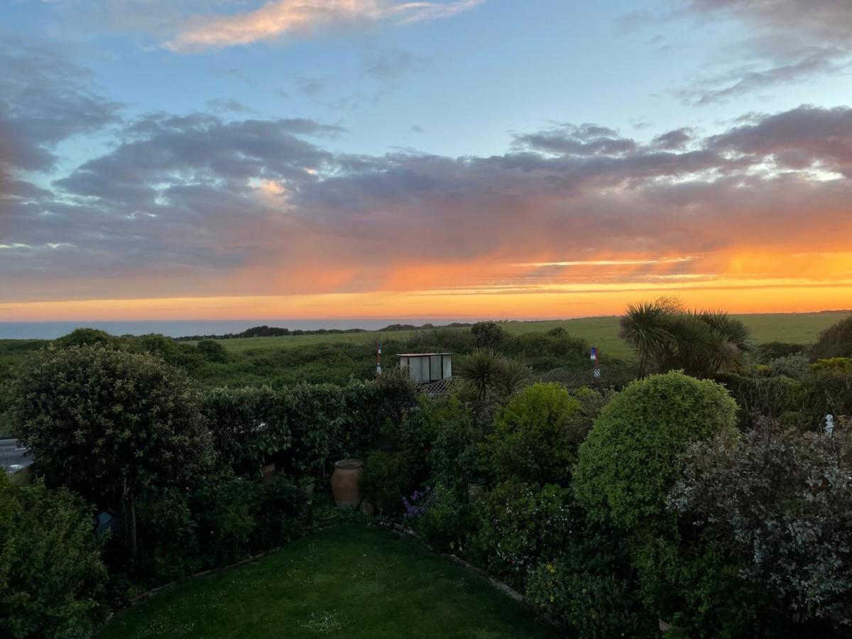 Cliff Top Garden Room Milford on Sea Extérieur photo